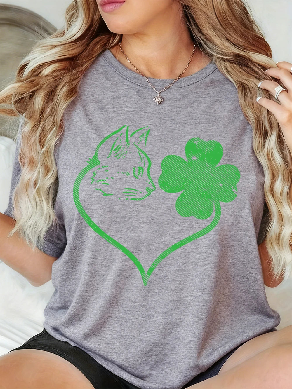 Clover Heart Cat printed T-Shirts Women – CLOSURE